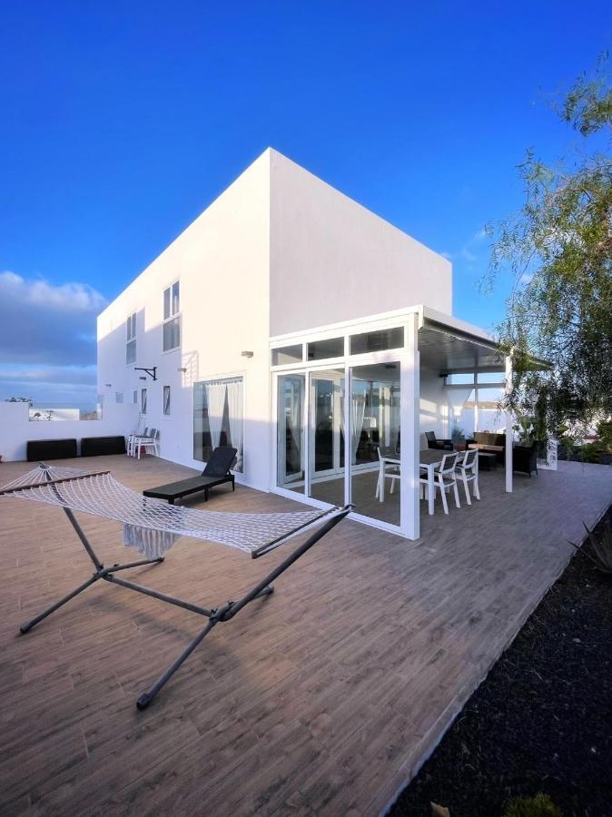 Azur Arts Lanzarote Lofts Apartment ตินาโค ภายนอก รูปภาพ